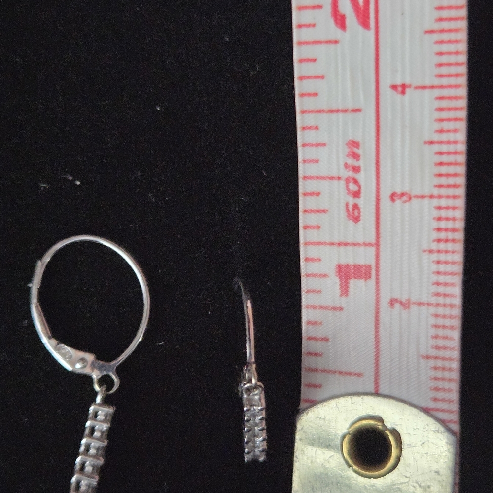 NEW WOMENS 10 K 1.1 GRAMS WHITE GOLD 0.10 CT GENUINE DIAMONDS DANGLING EARRINGS - Picture 4 of 4